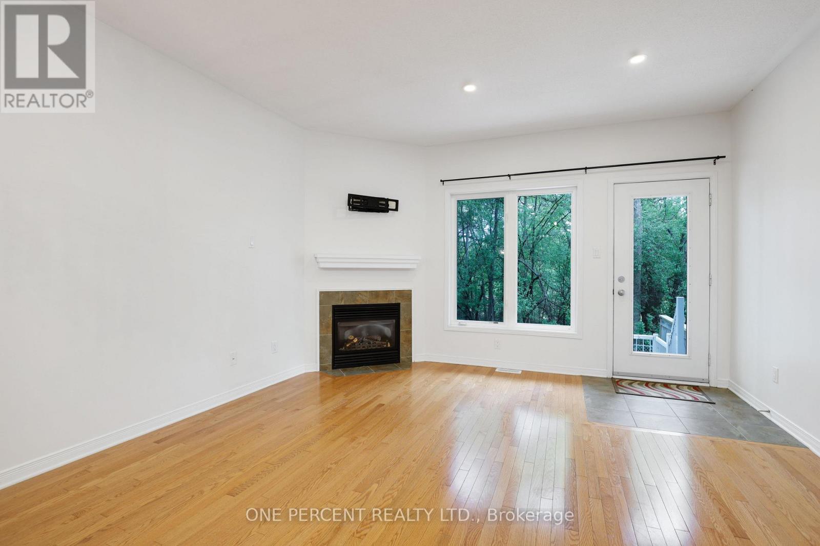 1048 REDTAIL PRIVATE - 14