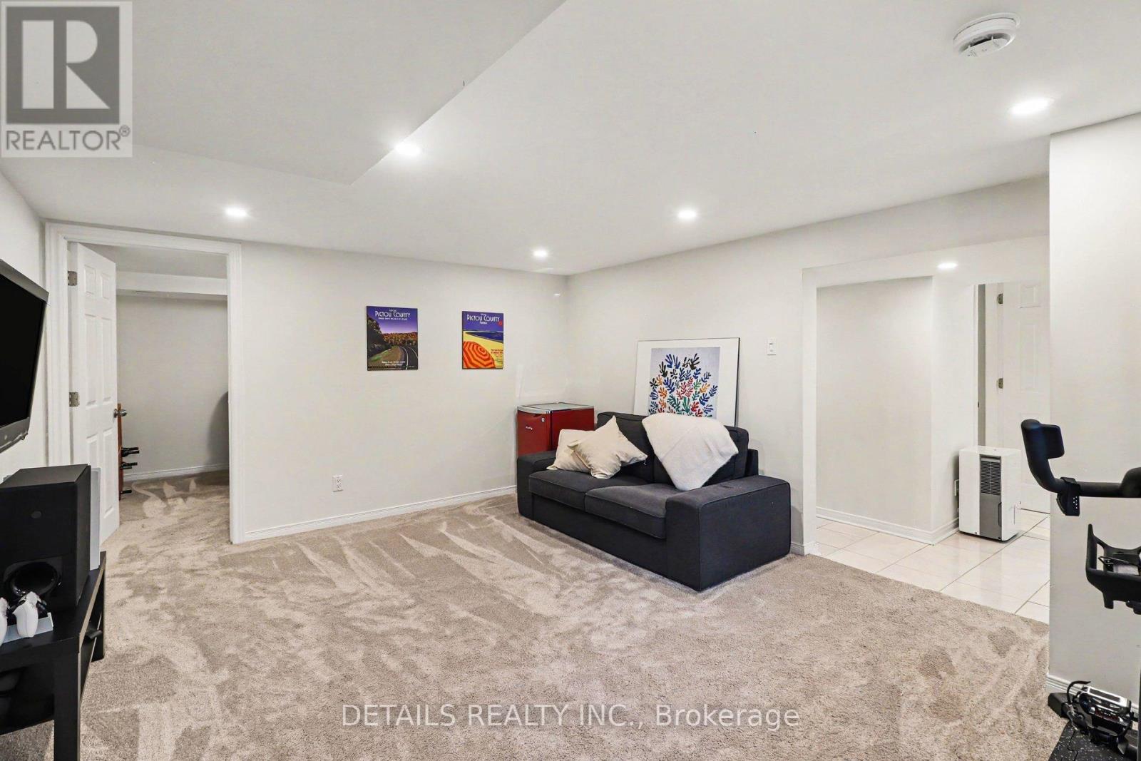 805 SMYTH ROAD - 20