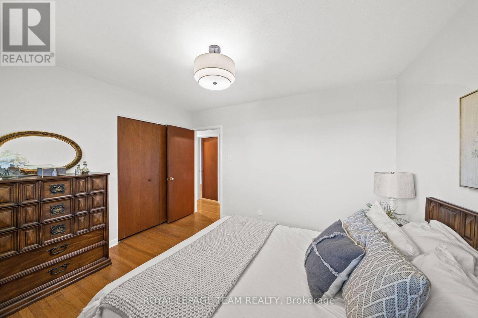 1131 DEER PARK ROAD - 20