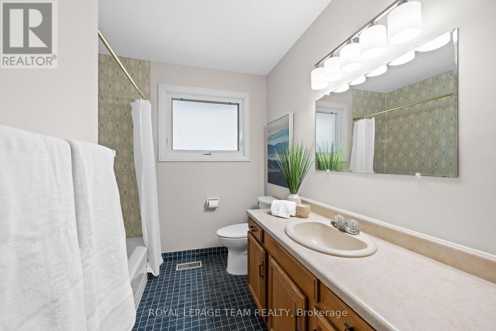 1131 DEER PARK ROAD - 21