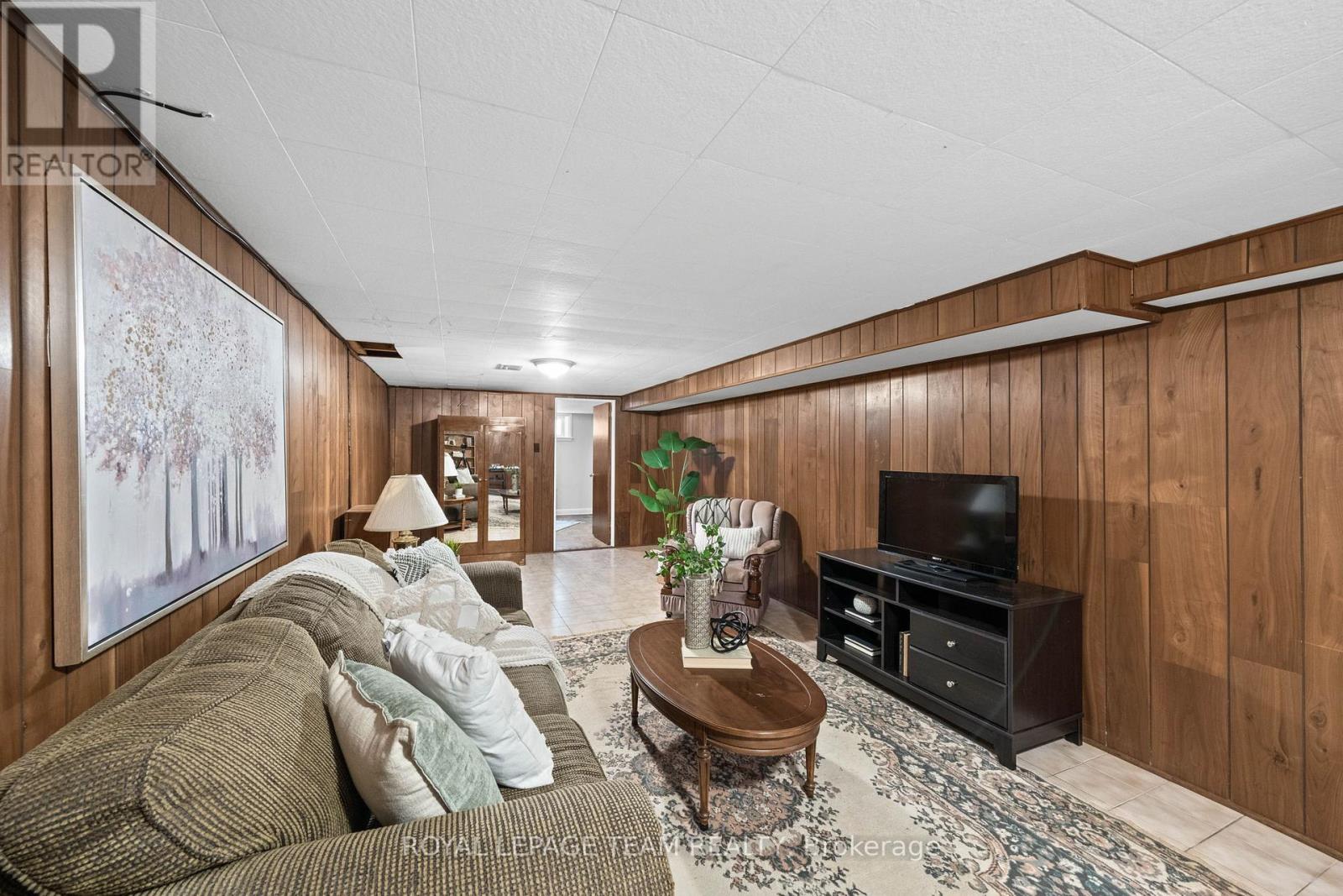 1131 DEER PARK ROAD - 31