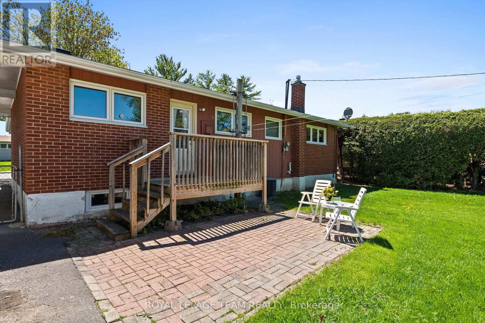 1131 DEER PARK ROAD - 37