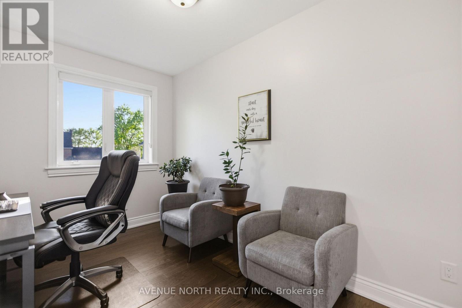 22 KEMP DRIVE - 34