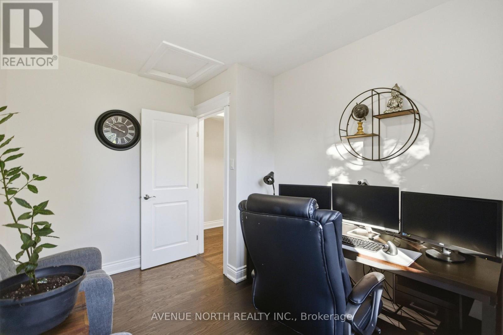 22 KEMP DRIVE - 35