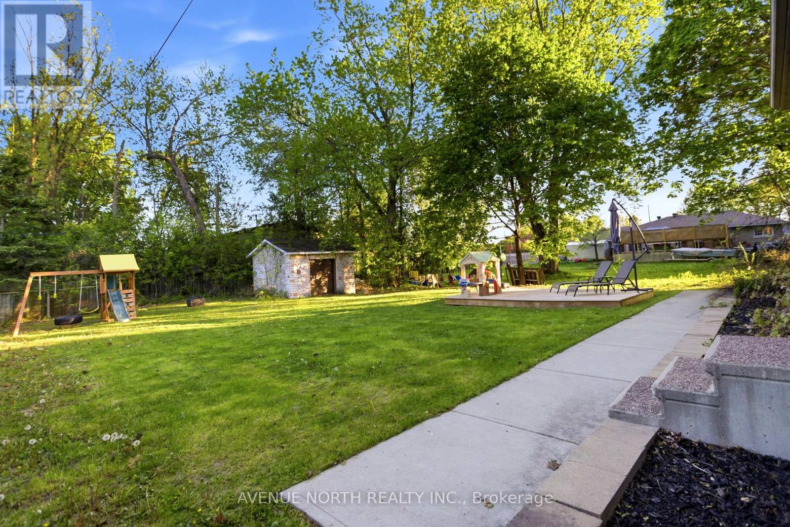 22 KEMP DRIVE - 48