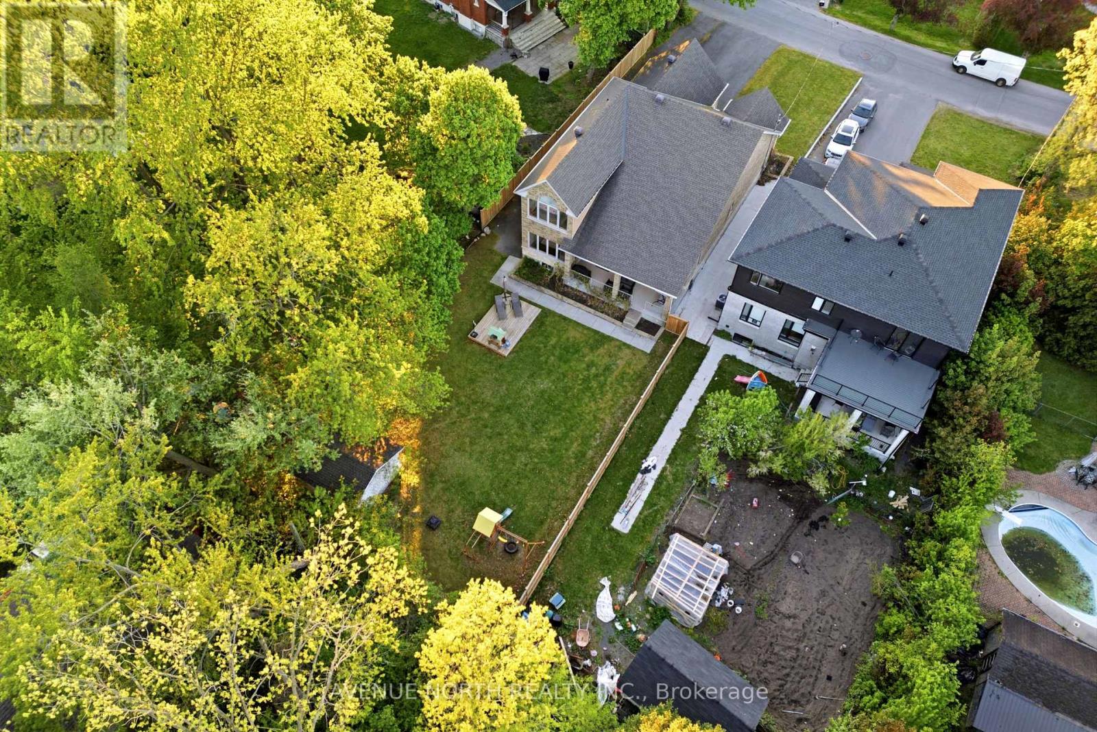 22 KEMP DRIVE - 49