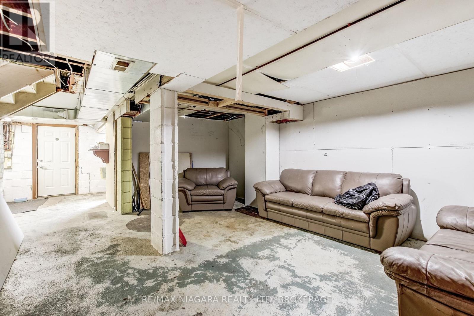 8 CATHARINE STREET - 14