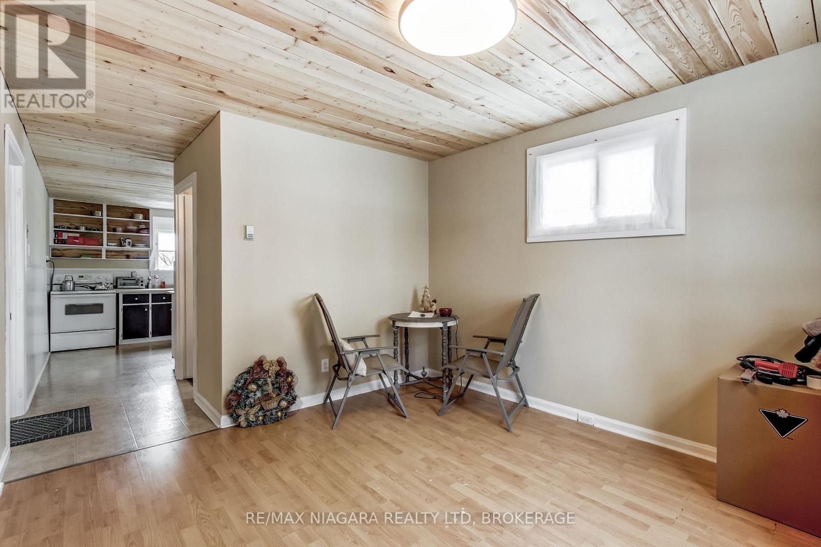 8 CATHARINE STREET - 19