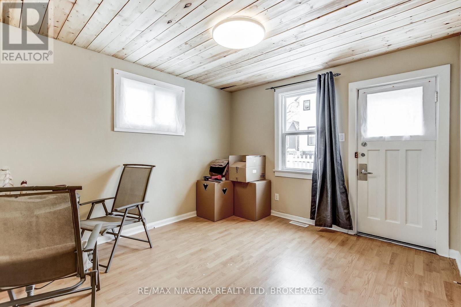 8 CATHARINE STREET - 20