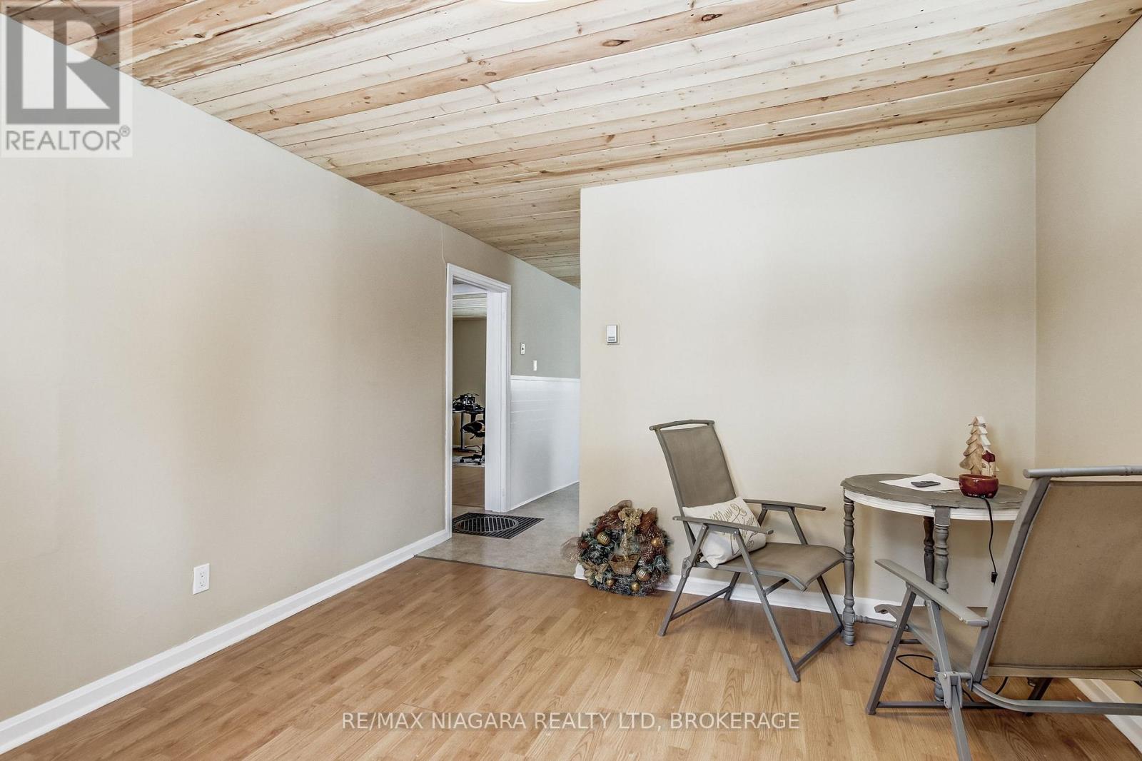 8 CATHARINE STREET - 21