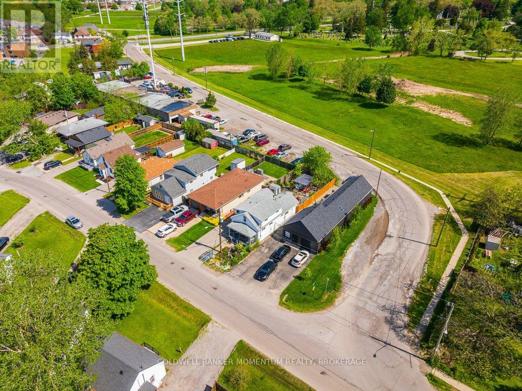 61 ROSEDALE AVENUE - 26