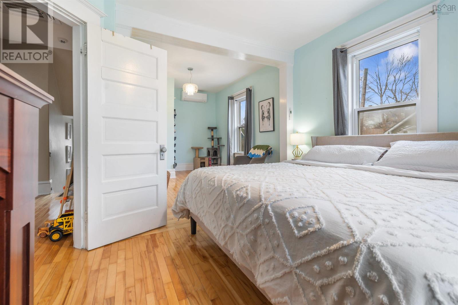 168 Carleton Street - 29