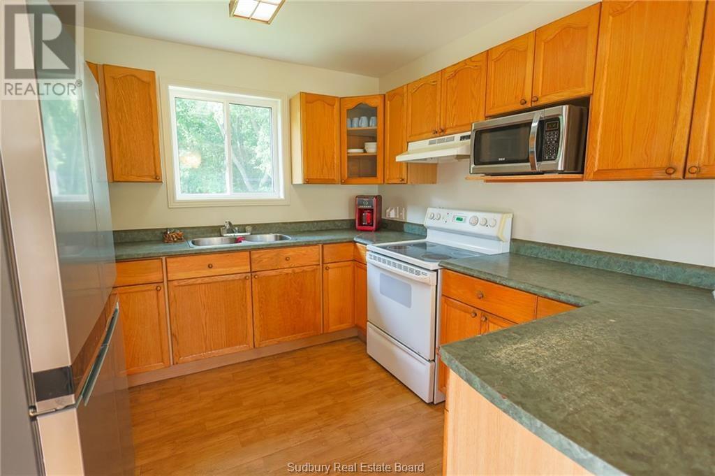4979 Nickel Offset Road - Image 11