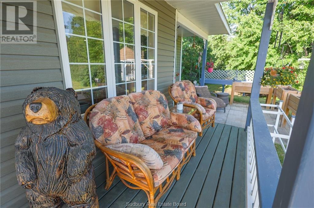 4979 Nickel Offset Road - Image 8