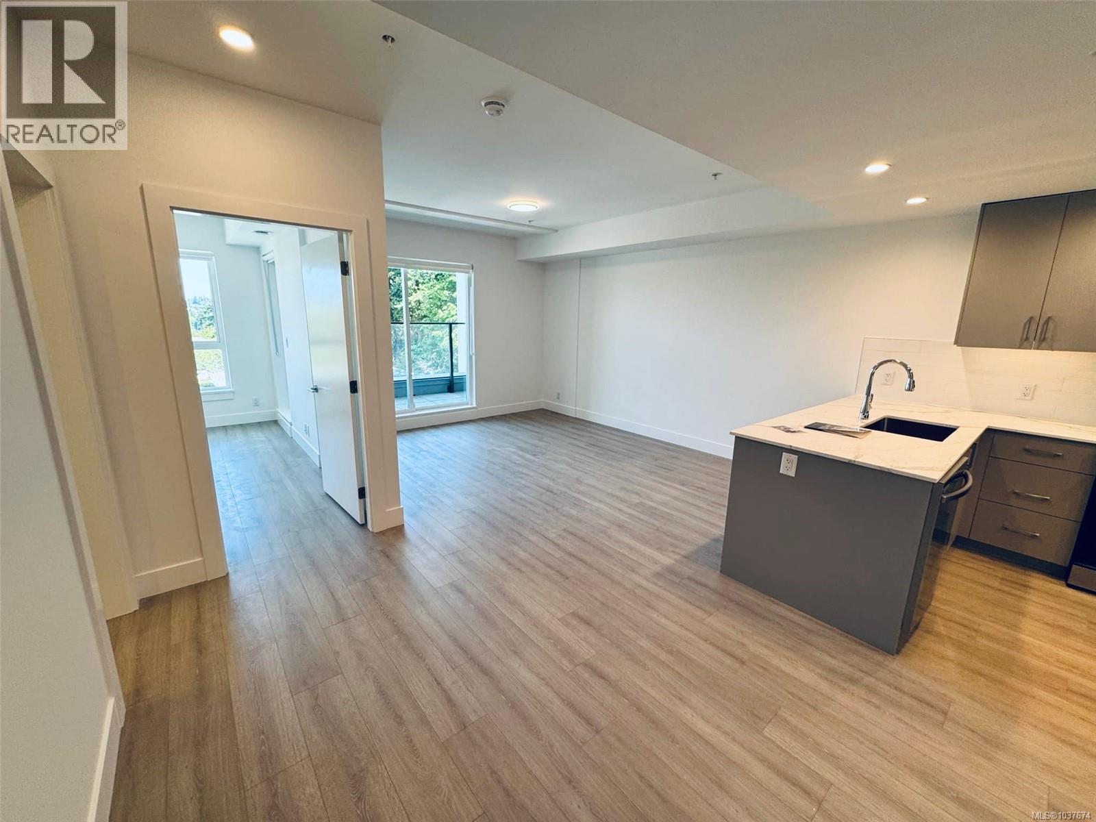 403 258 Helmcken Rd, View Royal