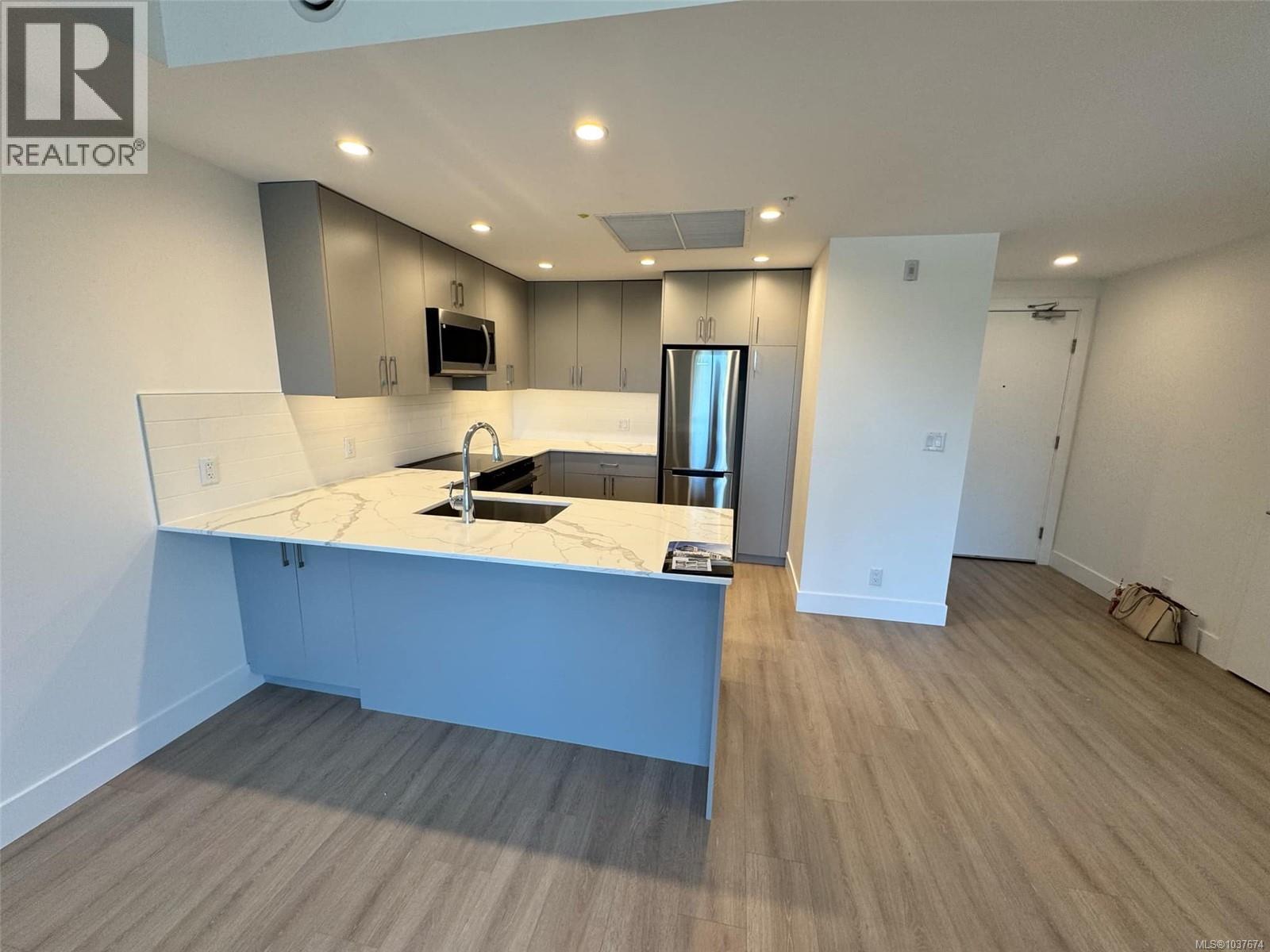 403 258 Helmcken Rd, View Royal