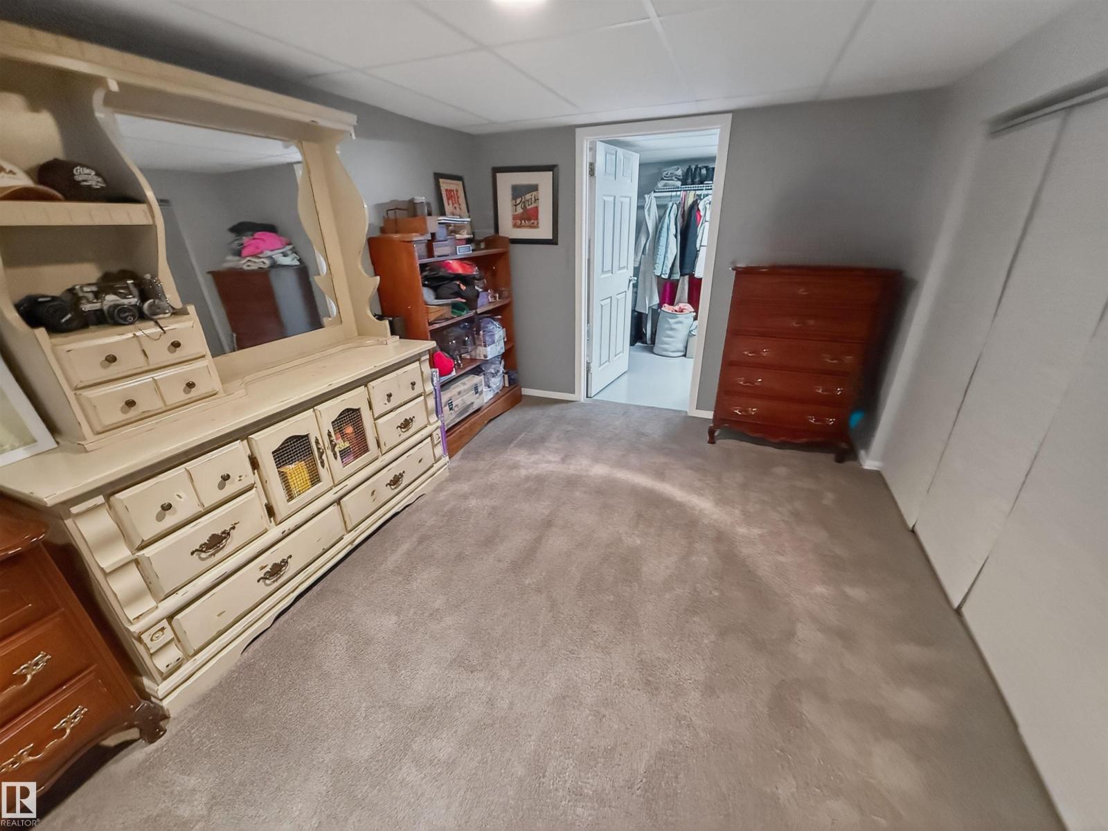 11 LACOMBE DR - 34