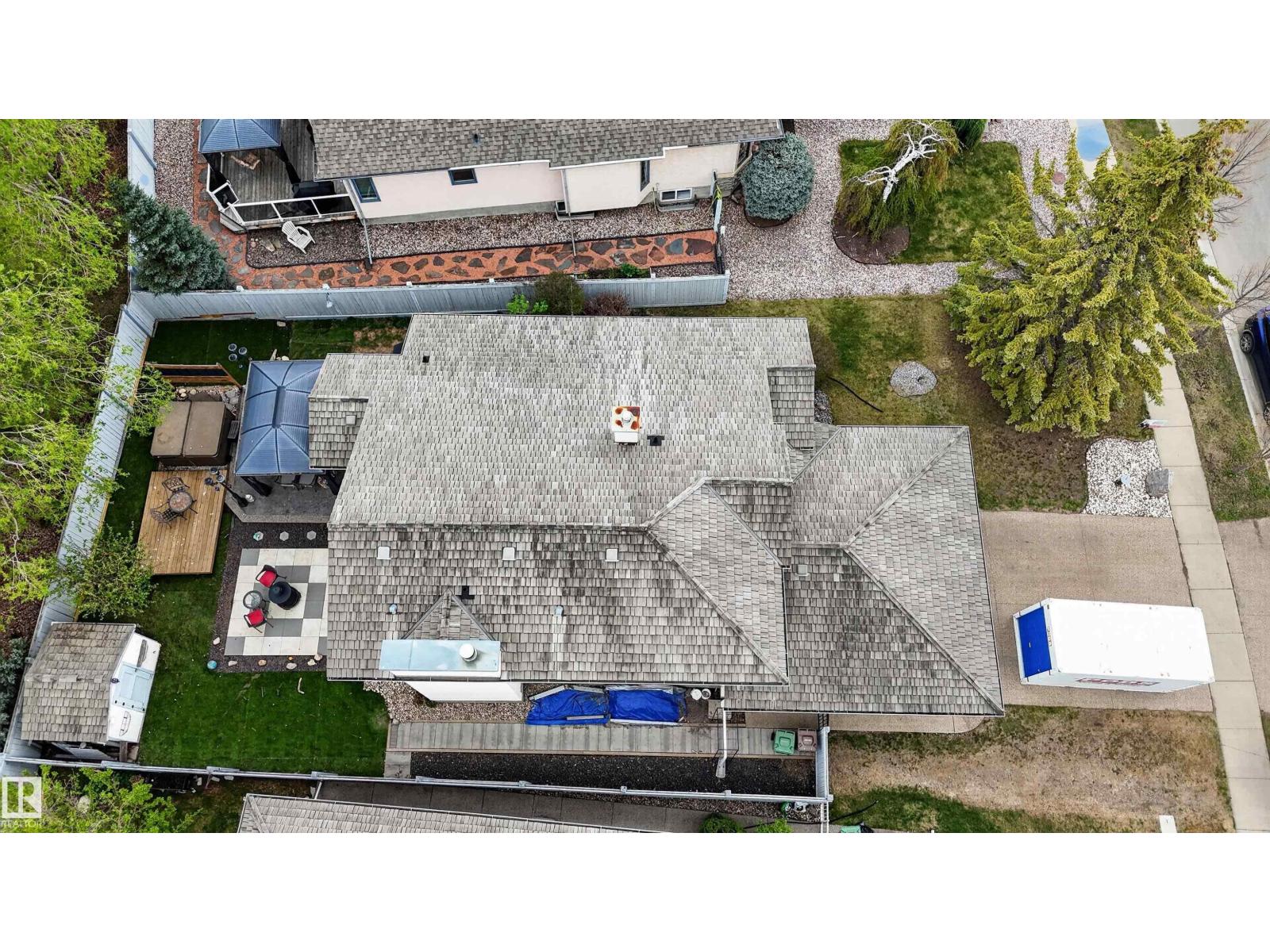 11 LACOMBE DR - 51