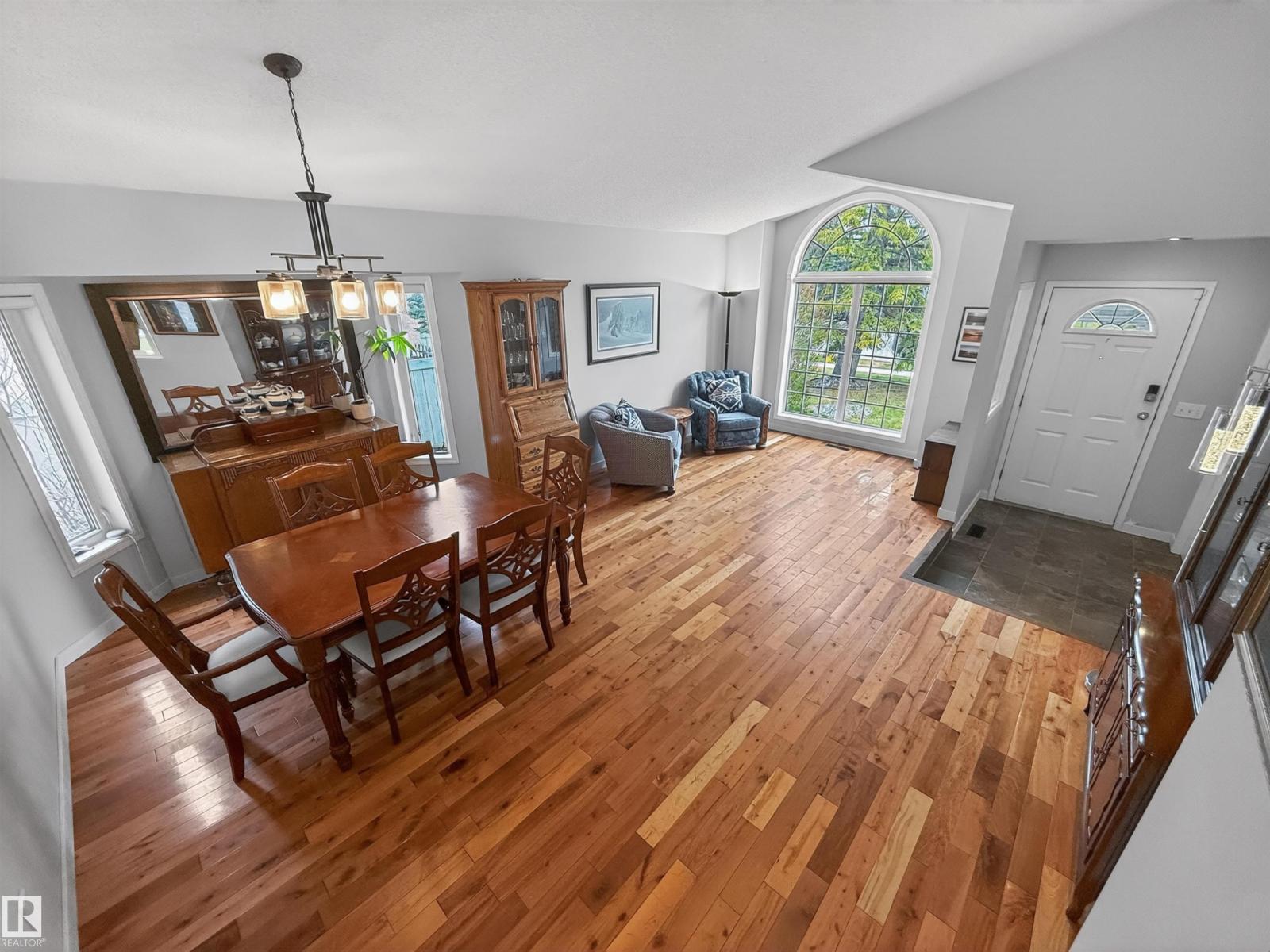 11 LACOMBE DR - 2
