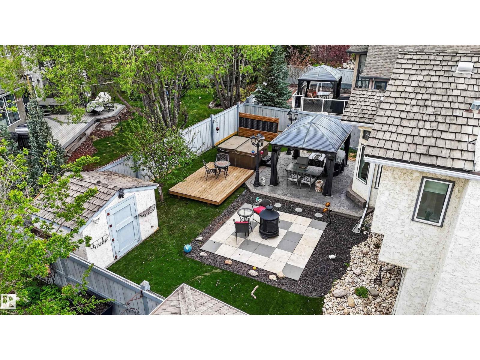 11 LACOMBE DR - 41
