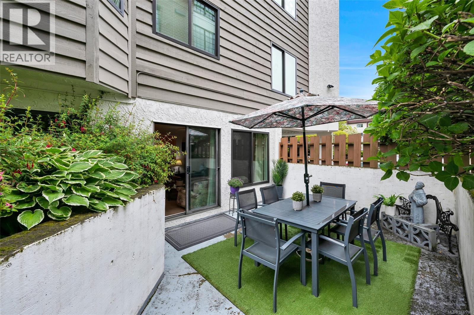 #103 1031 Burdett Ave N - 15