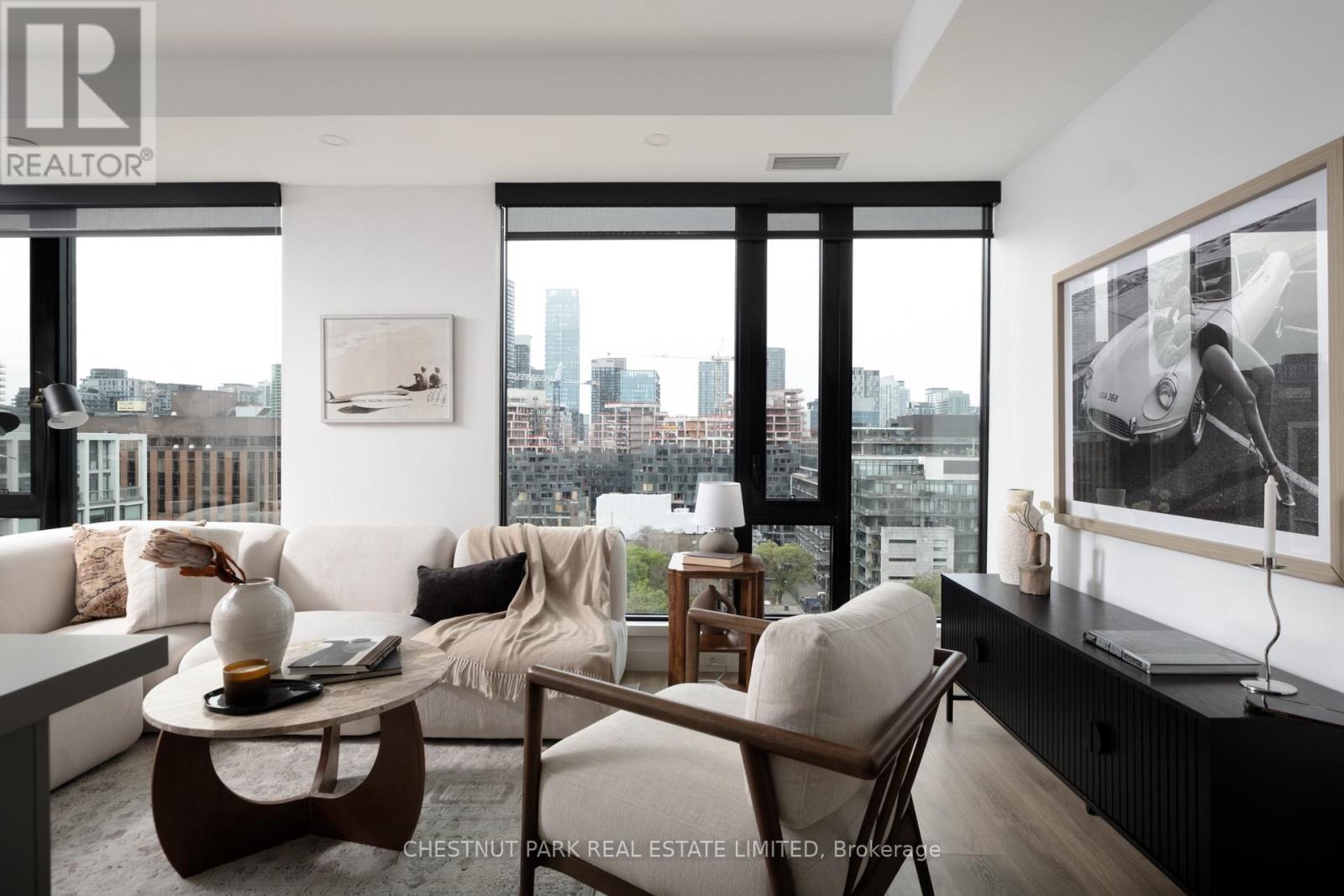 #926 505 RICHMOND STREET - 6