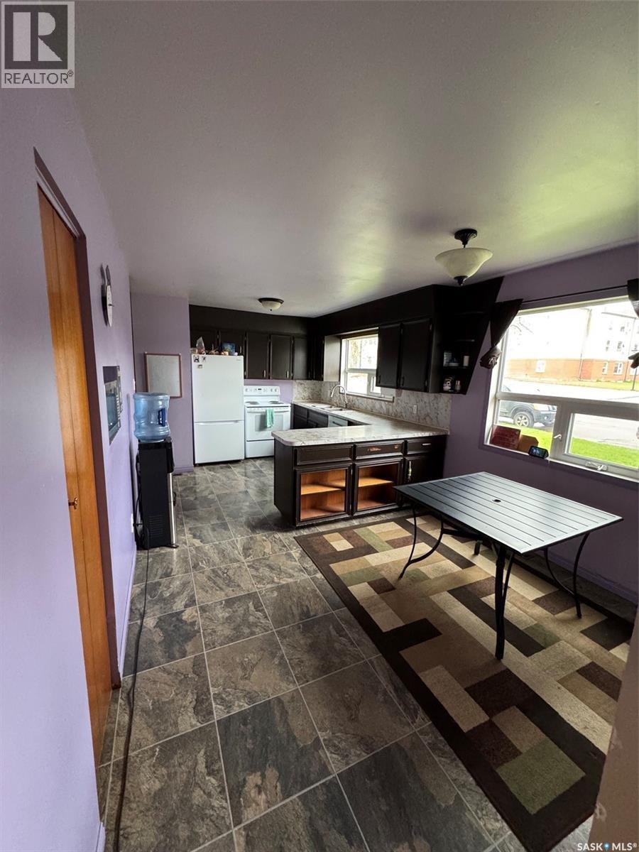 702 Second STREET - Image 2