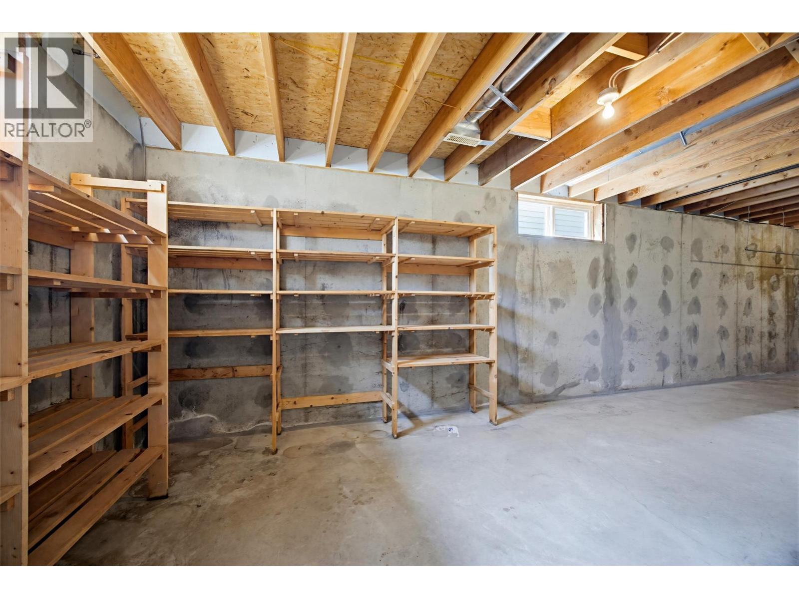917 Hysop Road - 15
