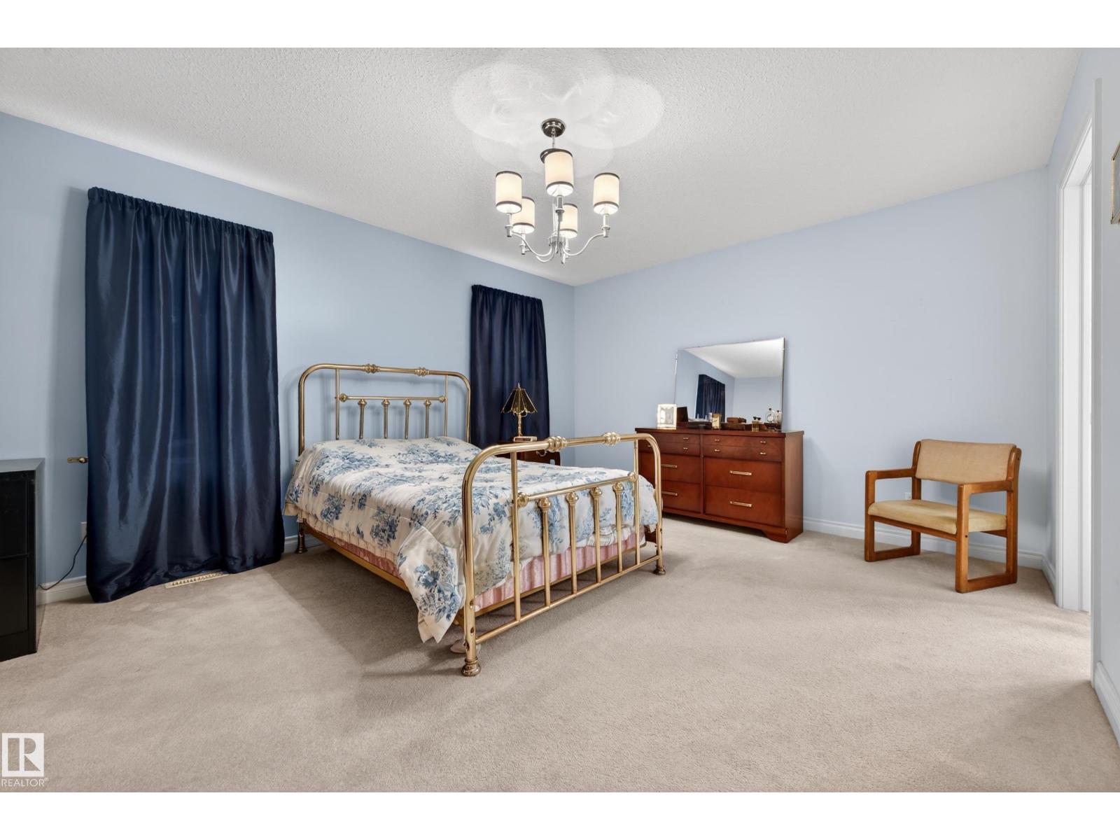 102 BRIDGEVIEW DR — photo 32