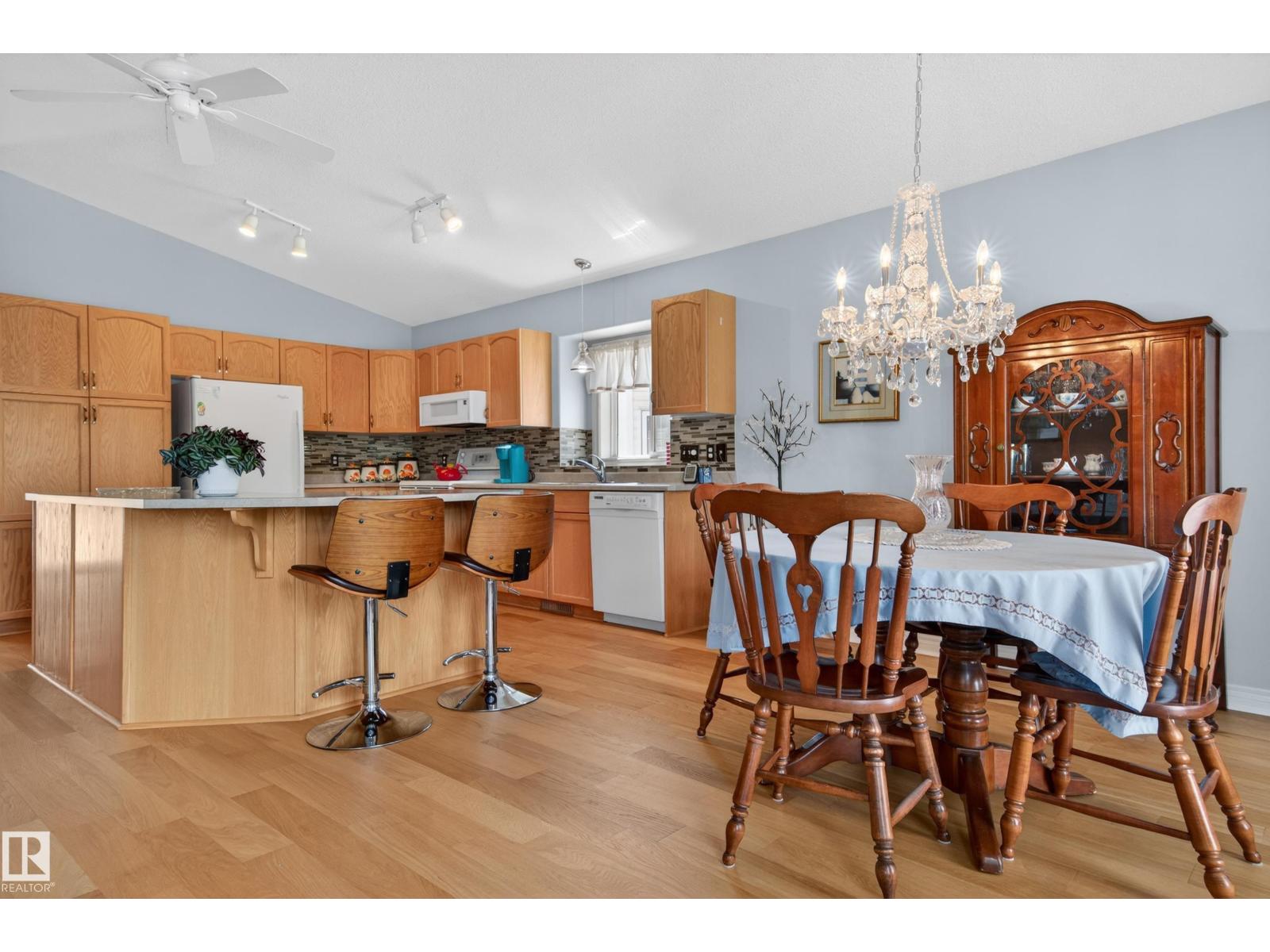 102 BRIDGEVIEW DR — photo 22