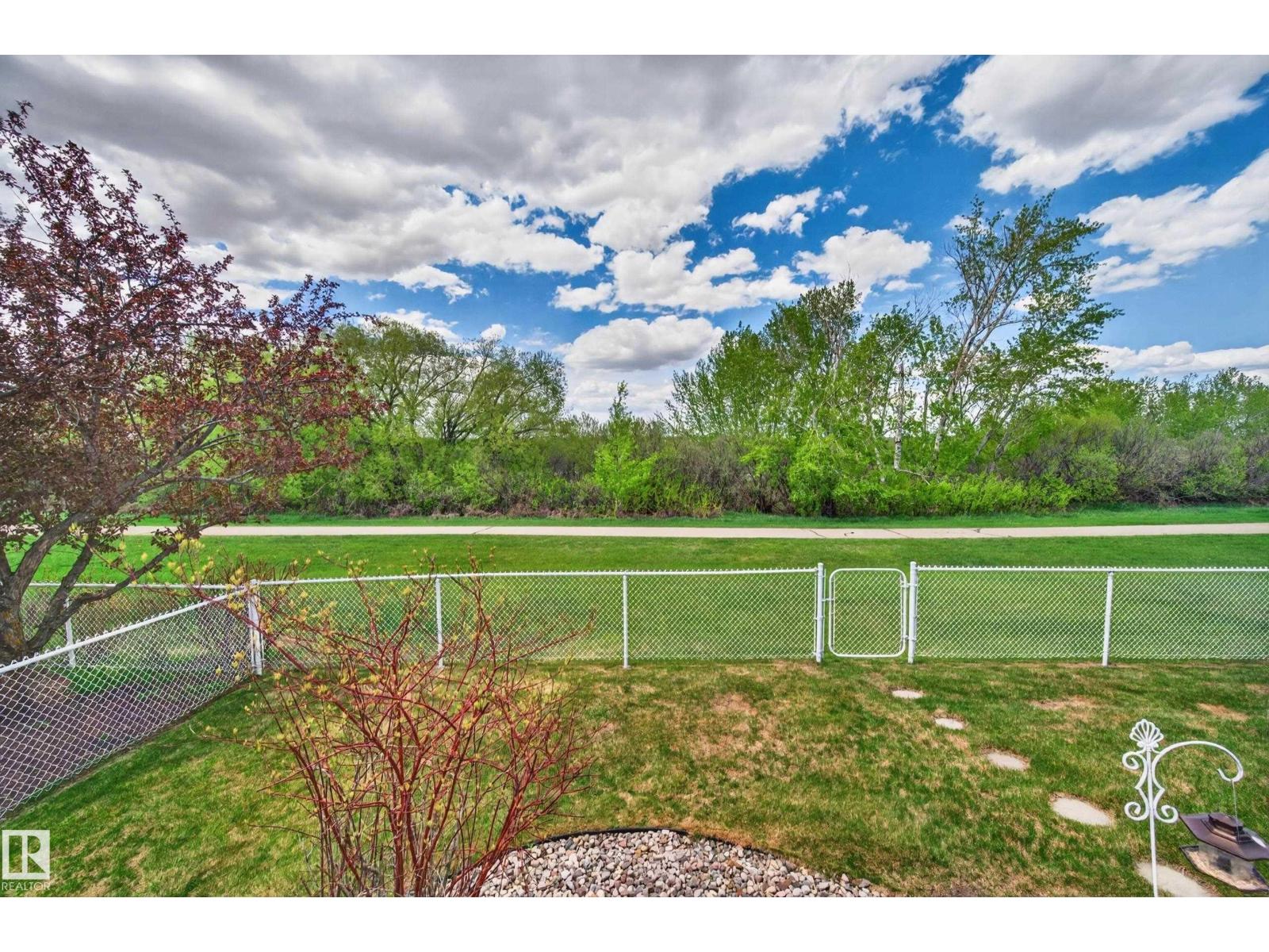 102 BRIDGEVIEW DR — photo 54