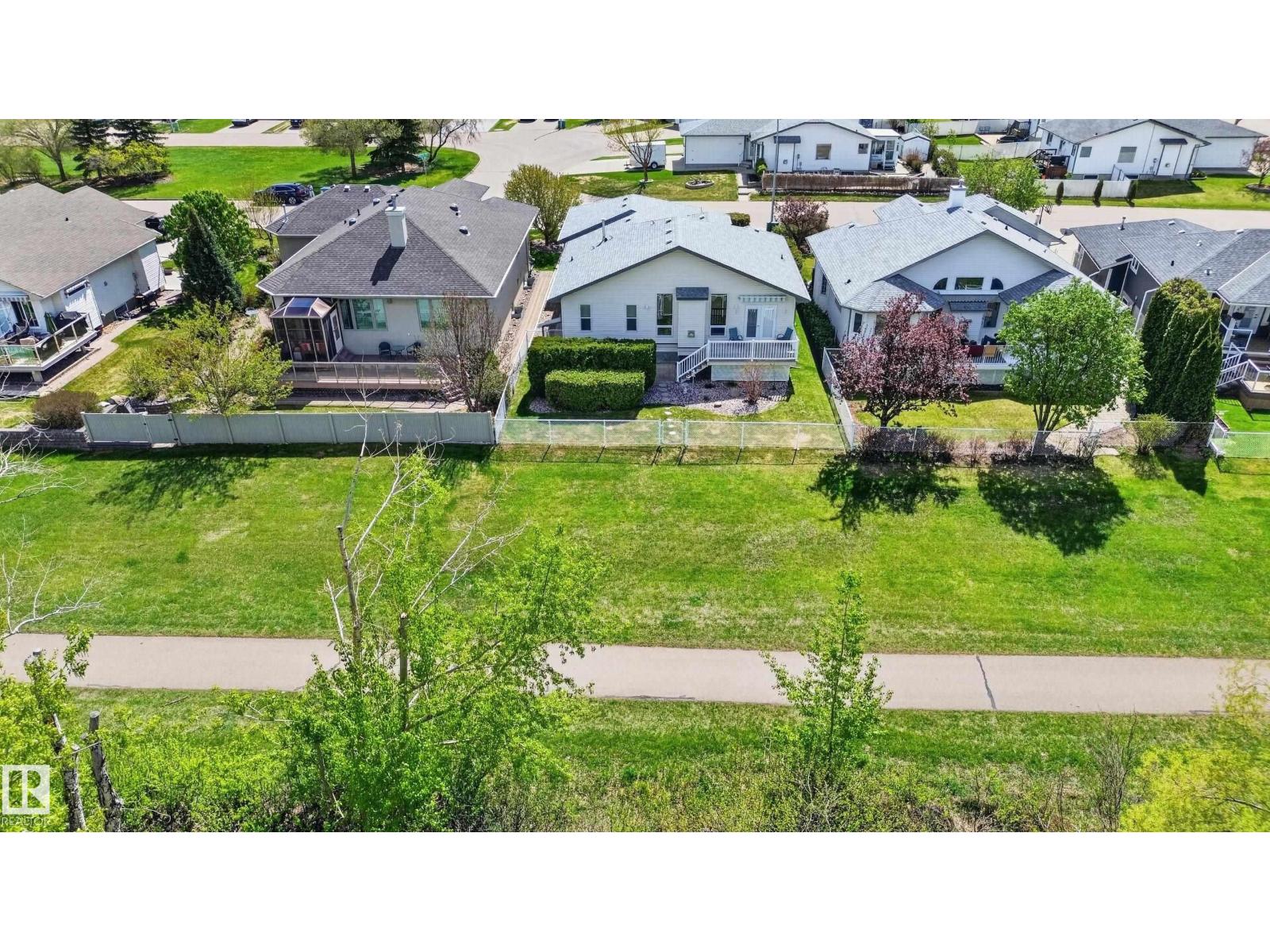 102 BRIDGEVIEW DR — photo 65