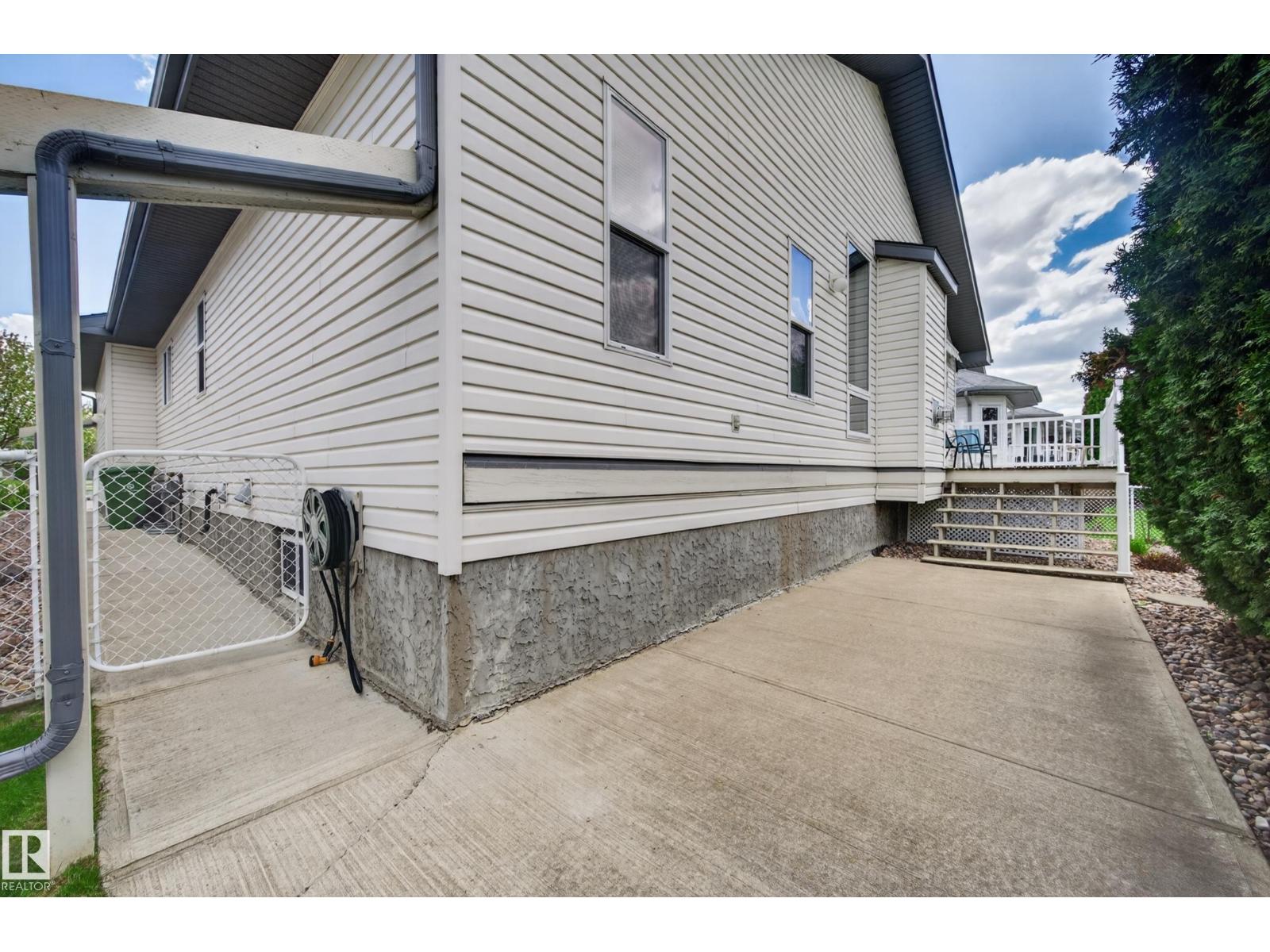 102 BRIDGEVIEW DR — photo 55