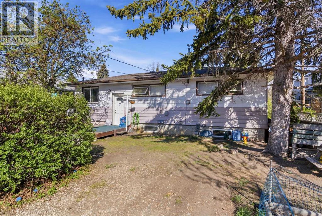 1211 Rosehill Drive NW - 21