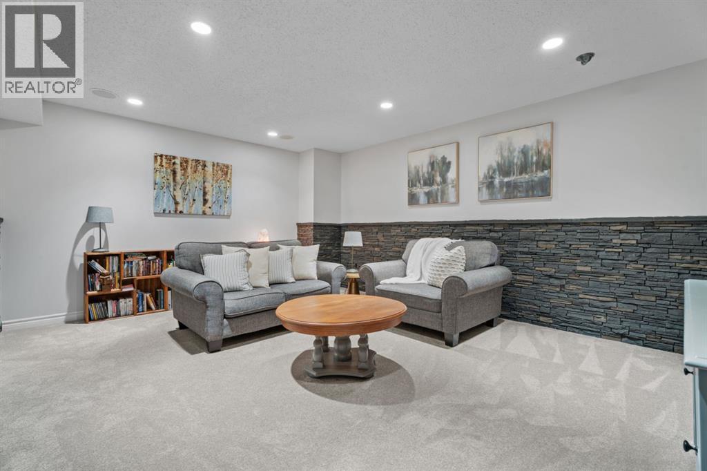 165 Crystal Green Drive - 31