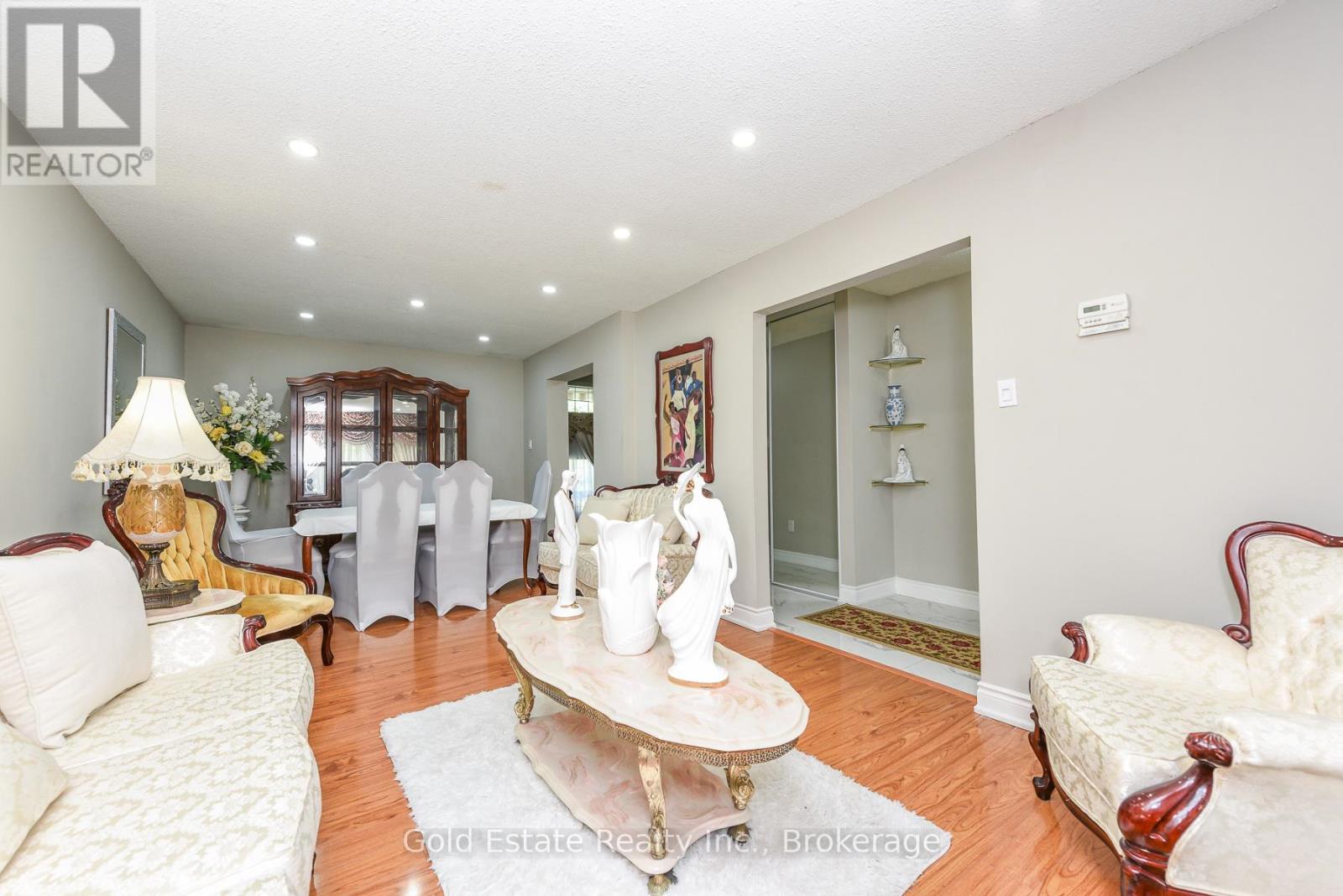 14 LEACREST STREET - 11