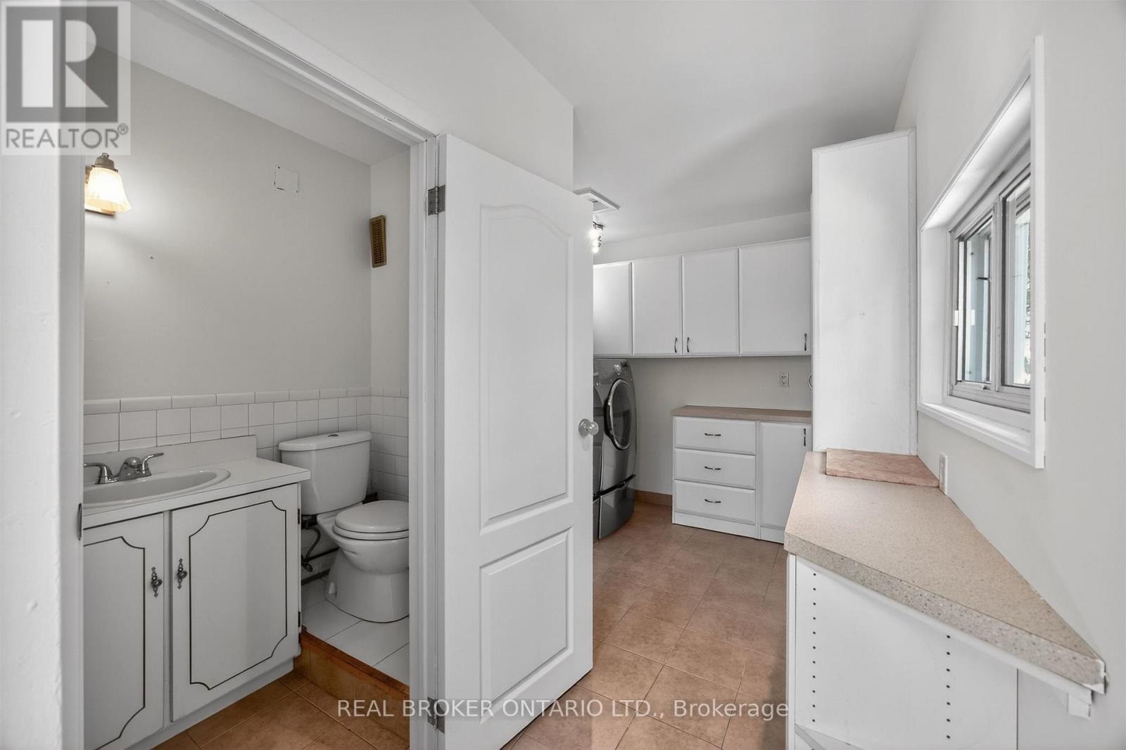 79 HUMBER TRAIL - 18