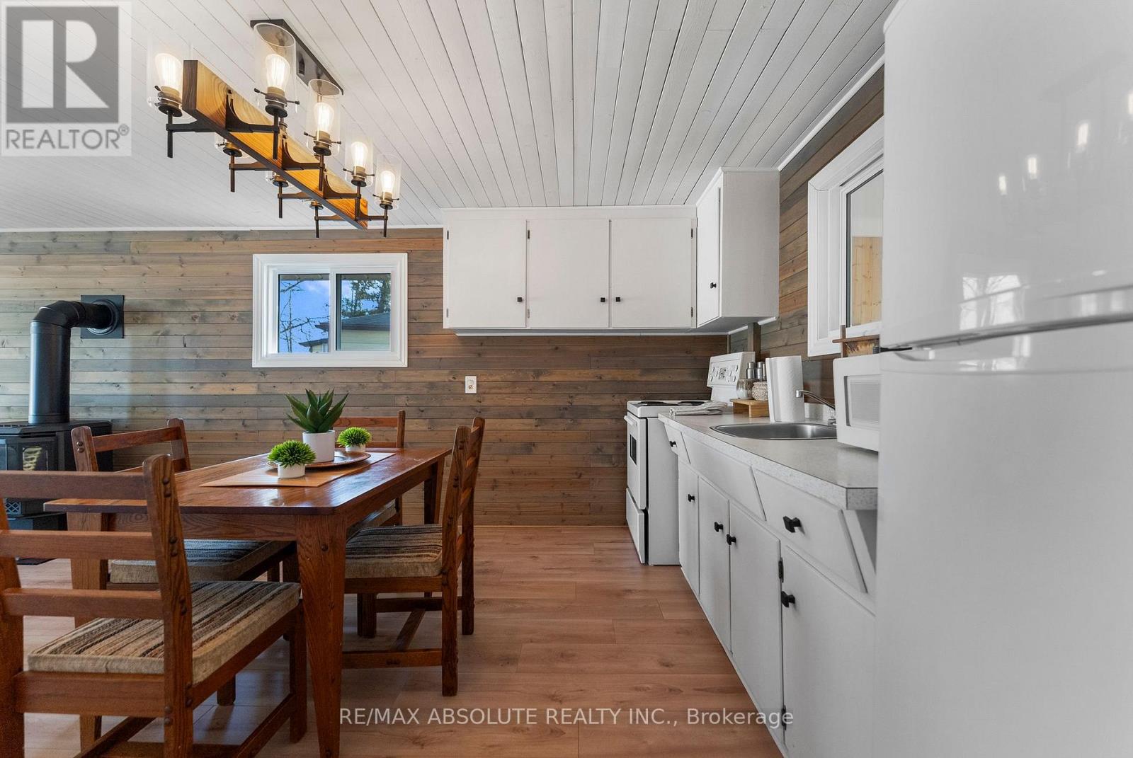 33 B OAKDALE LANE - 9