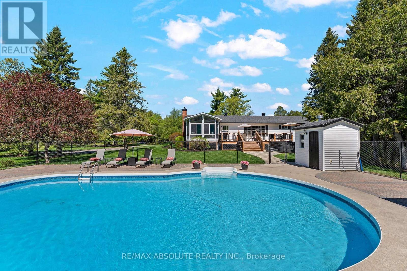 131 BURNS DRIVE - 44