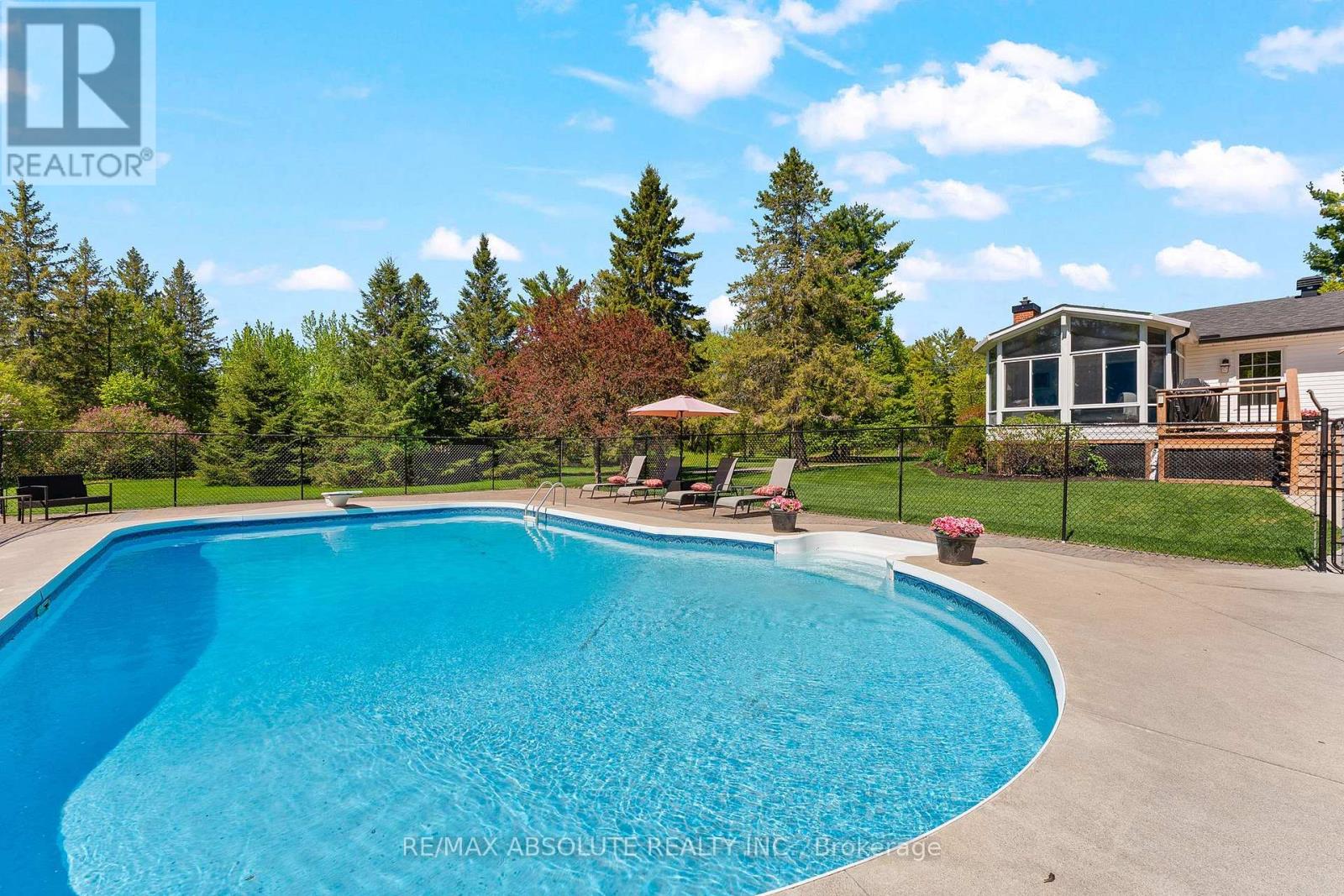 131 BURNS DRIVE - 45