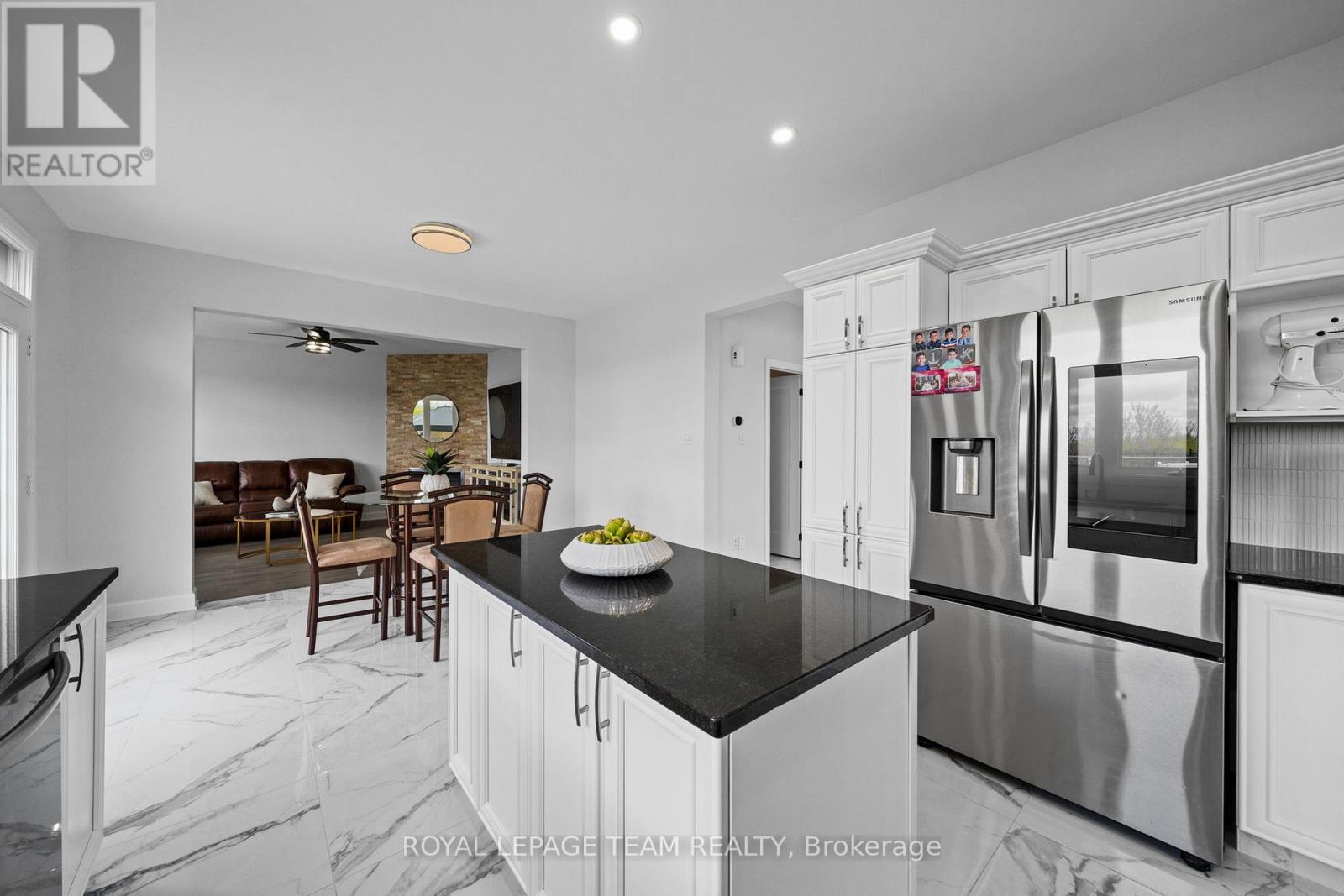 6936 MARY ANNE DRIVE - 10