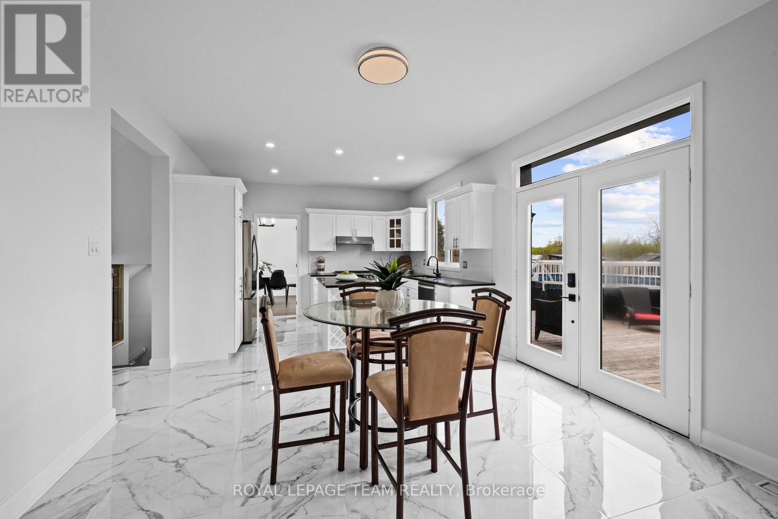 6936 MARY ANNE DRIVE - 12
