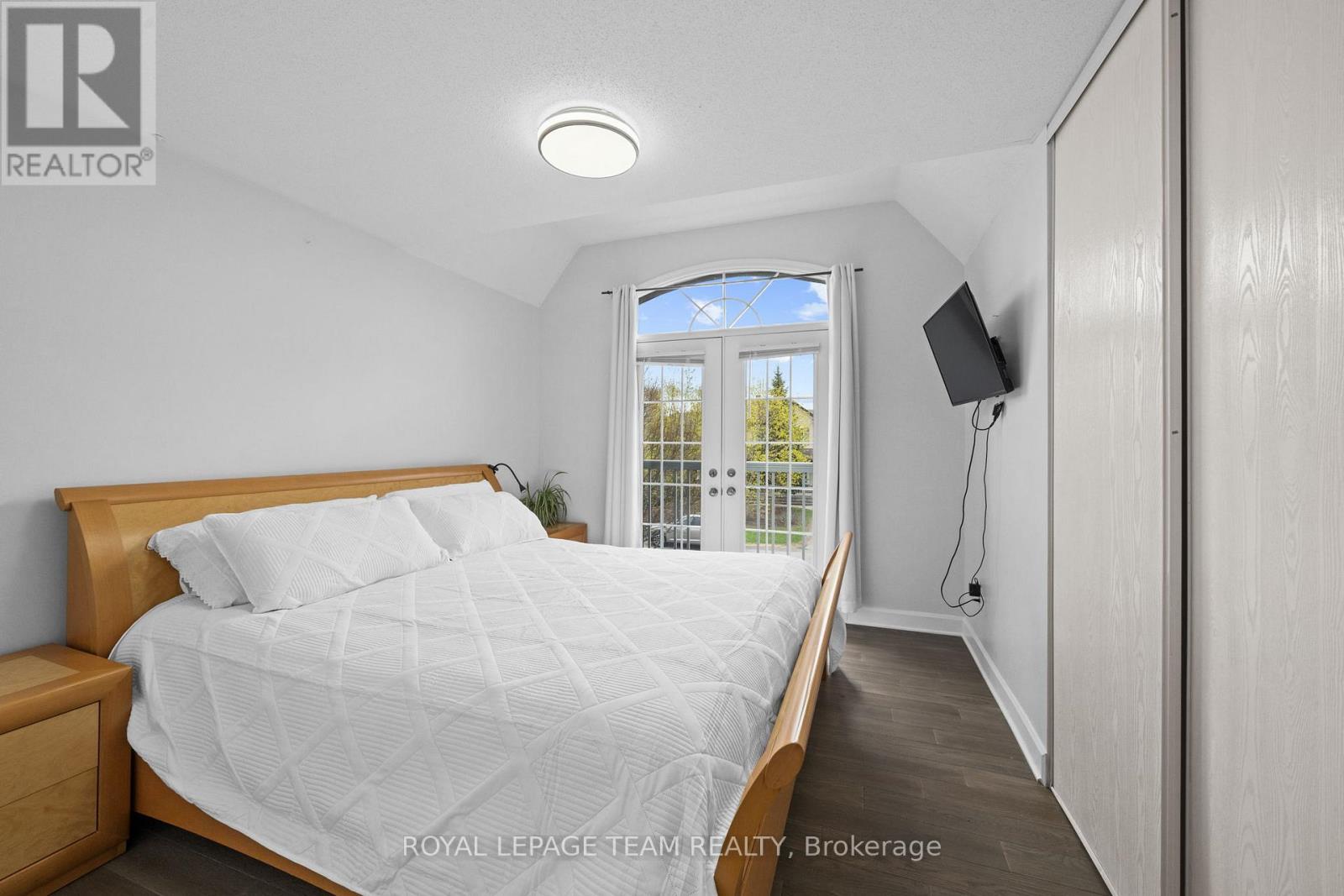 6936 MARY ANNE DRIVE - 25
