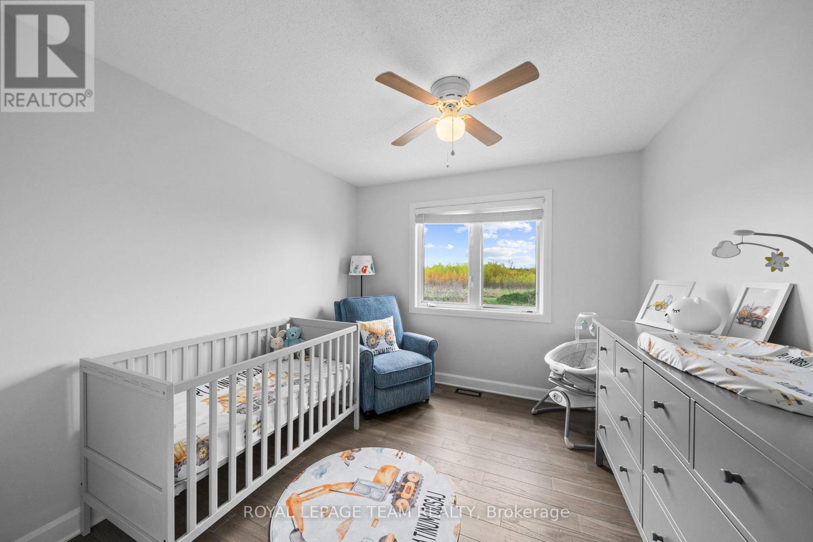 6936 MARY ANNE DRIVE - 29