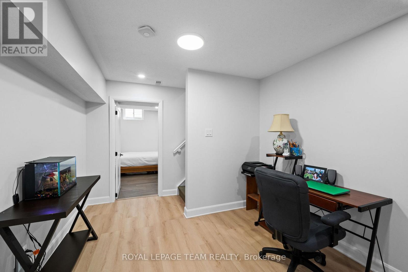 6936 MARY ANNE DRIVE - 31