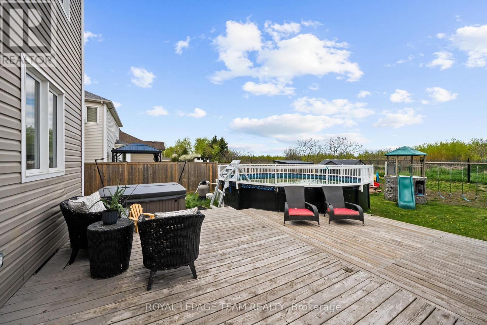 6936 MARY ANNE DRIVE - 43