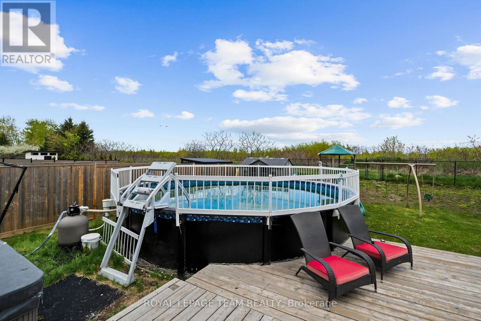 6936 MARY ANNE DRIVE - 44