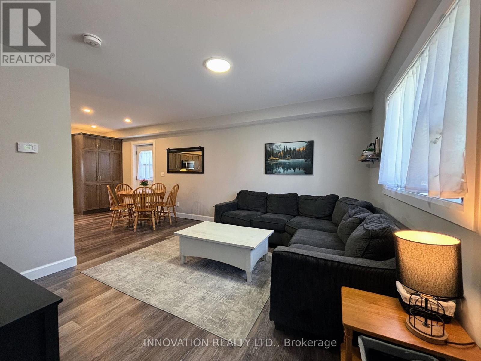 27 ANNE STREET - 11
