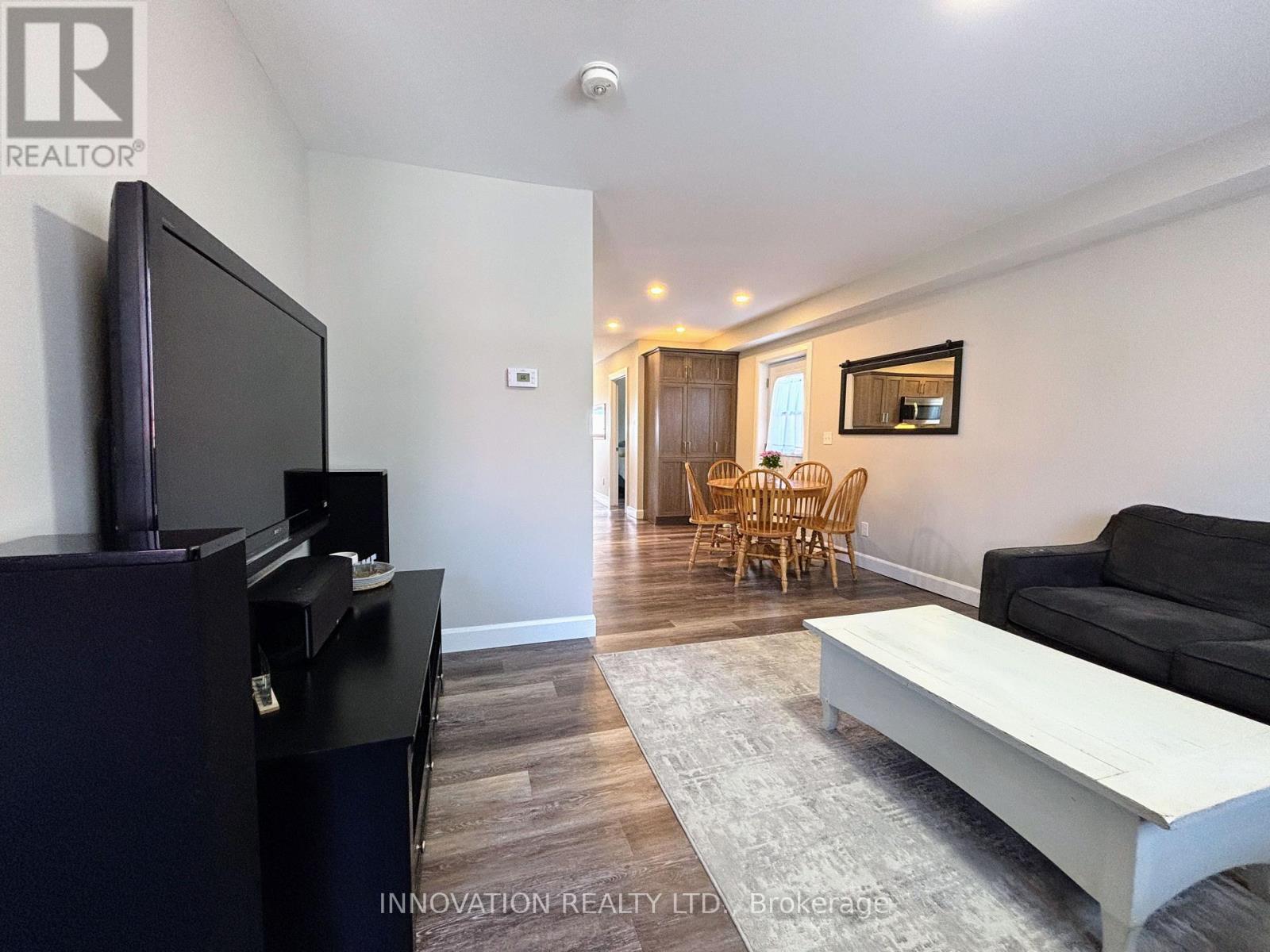 27 ANNE STREET - 12