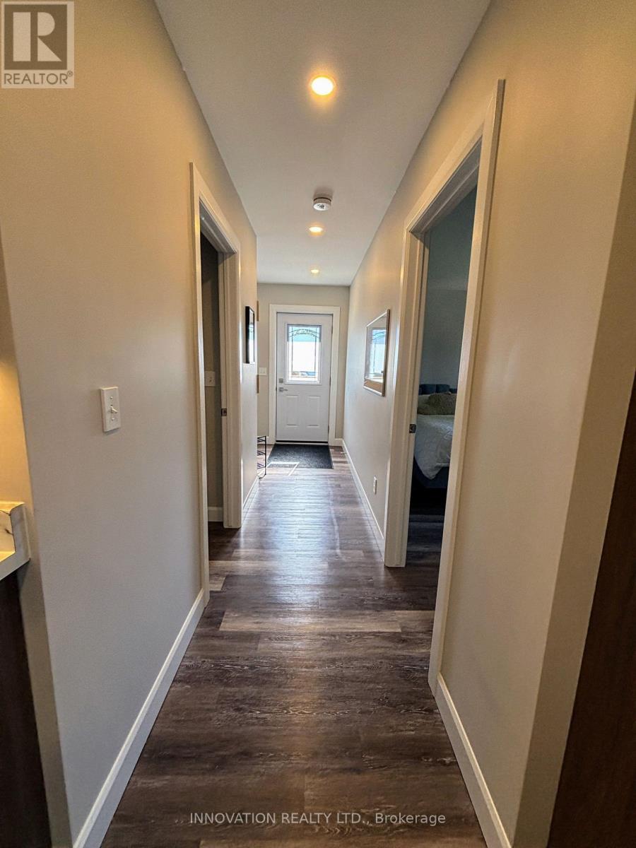 27 ANNE STREET - 35